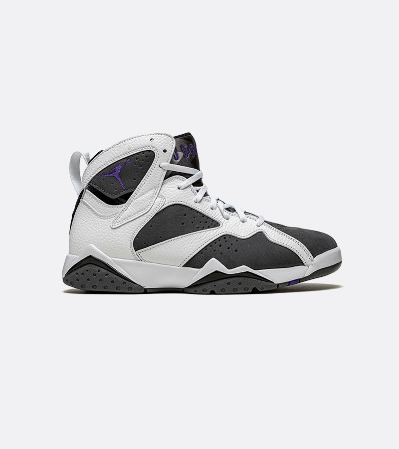 AIR JORDAN RETRO WHITE VARSITY PURPLE – The Discount Locker