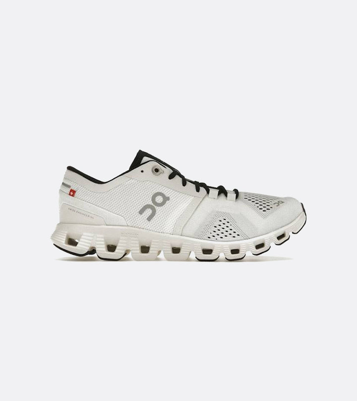 on cloud x white / black